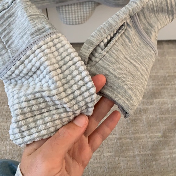 Nike Dri-Fit thin warm running long sleeve shirt - Picture 3 of 10